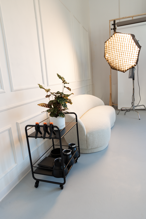 Studio foto de închiriat în București — cadru realizat la Studio Diafragma