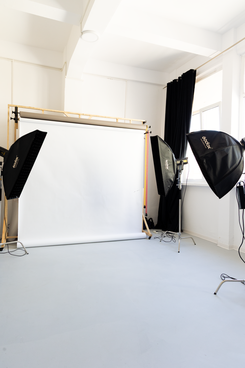Închiriere studio foto București — Studio Diafragma